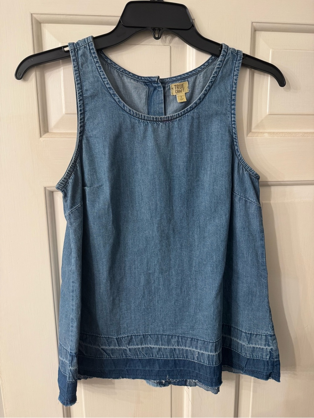 True Craft Chambray Sleeveless Tank Top - Light Blue